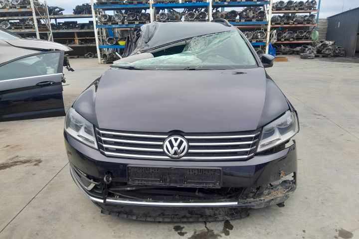 Dezmembrez Volkswagen VW Passat B7