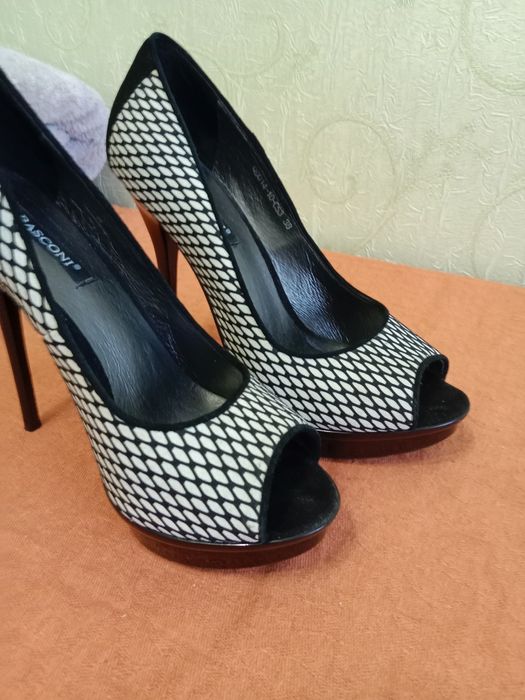 Туфли женские от "Basconi"