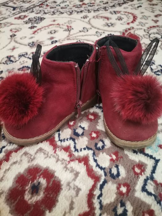 Продам детскую обувь