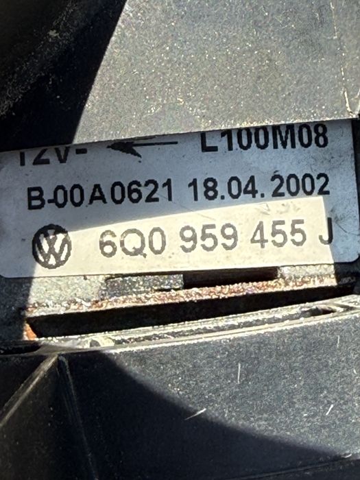 Виден Радиатор перка перки климатичен радиатор VW Polo 9N Seat Ibiza 6L Skoda Fabia 6Q0959455H 6Q0959455J 1J0121253Q 1J0190707F