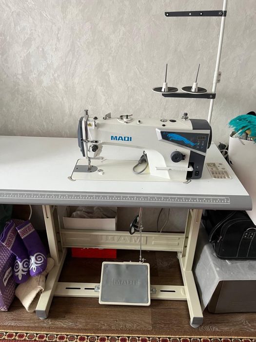 Швейная машина