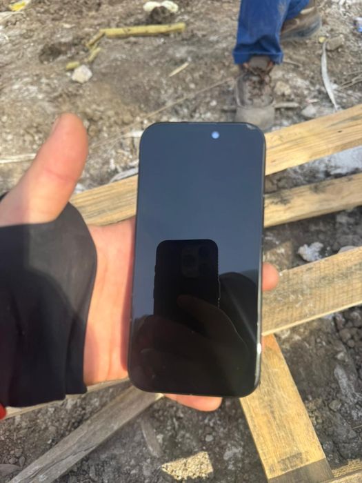 Iphone 16 pro черный