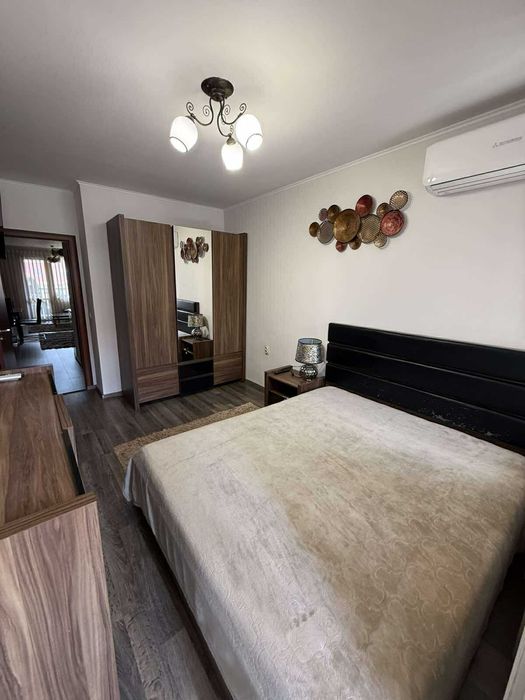 Дава се под наем Тристаен апартамент в София, Зона Б-18 - 100 кв.м за 1097.01 € - Снимка #5