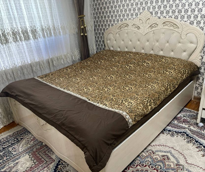Spalniy garnitur toplami hammasi 4mln