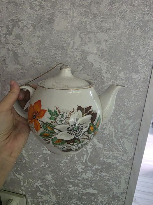 чайник для заварки , пиала,  сахарница