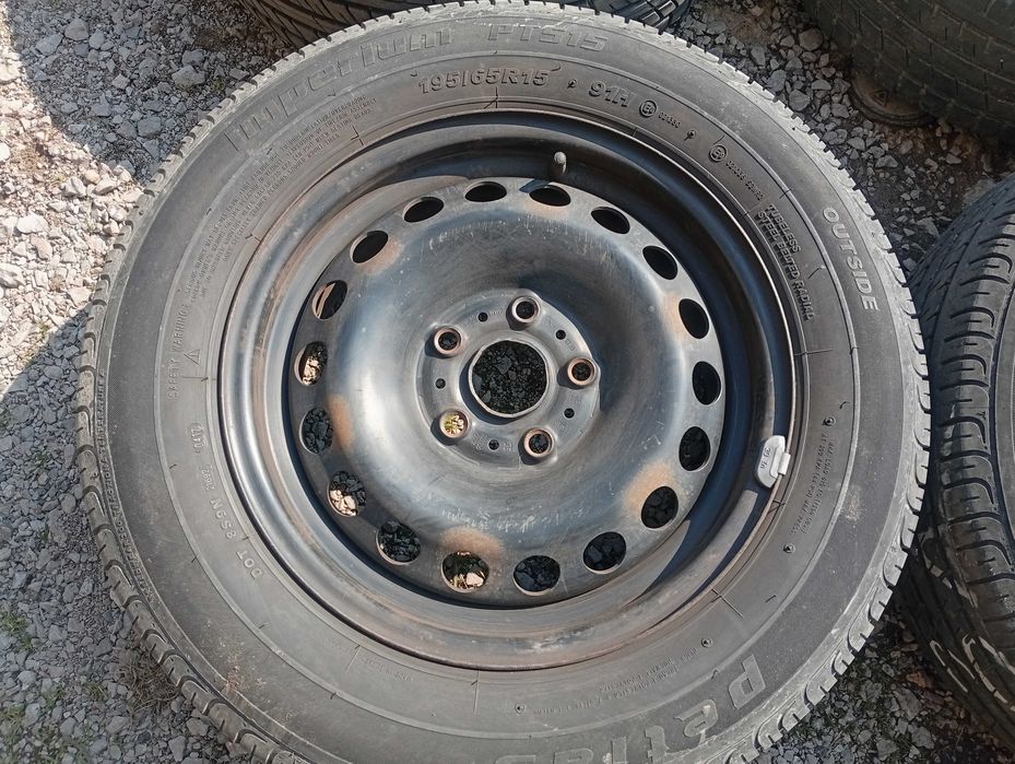 Продавам железни джанти 15" 5х112 с летни гуми 195/65/15