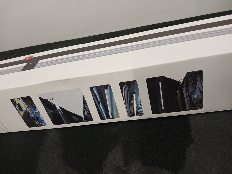 телескопична стойка за лампа