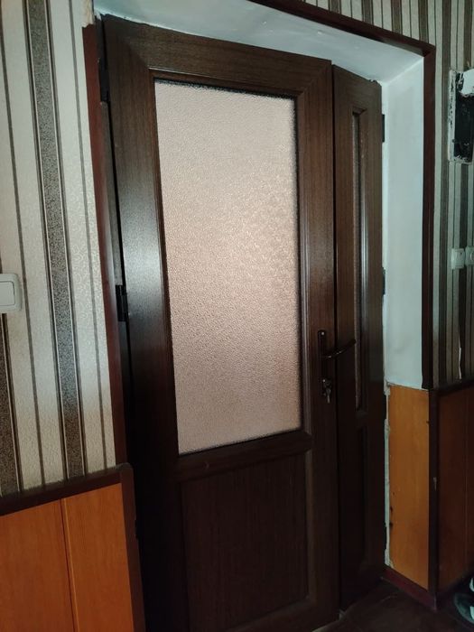 Продаются двери и окна