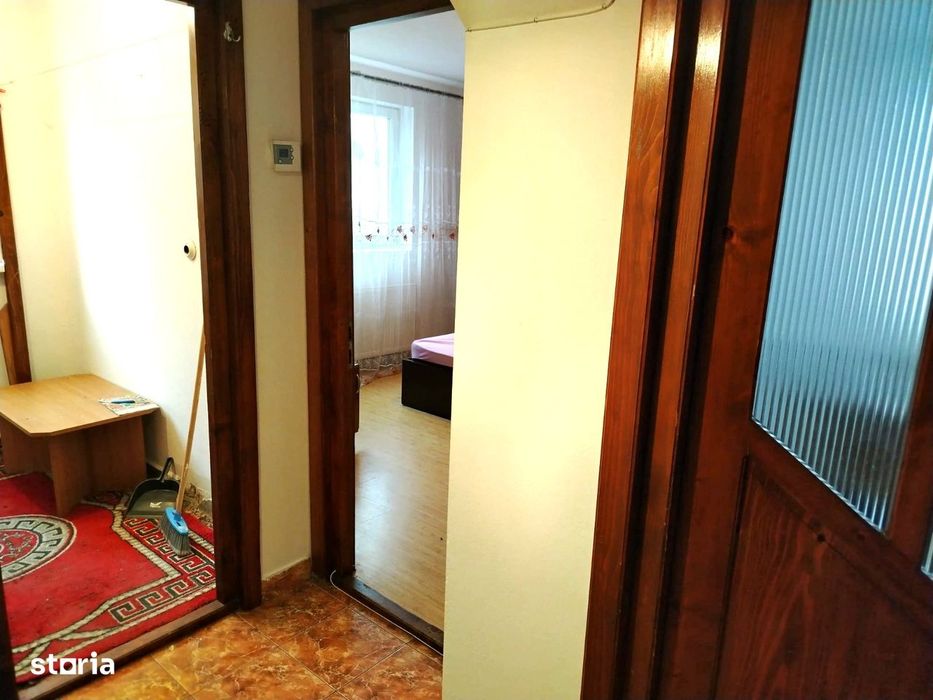 Apartament 3 camere 44mp zona buna mobilat utilat 53.000eur neg