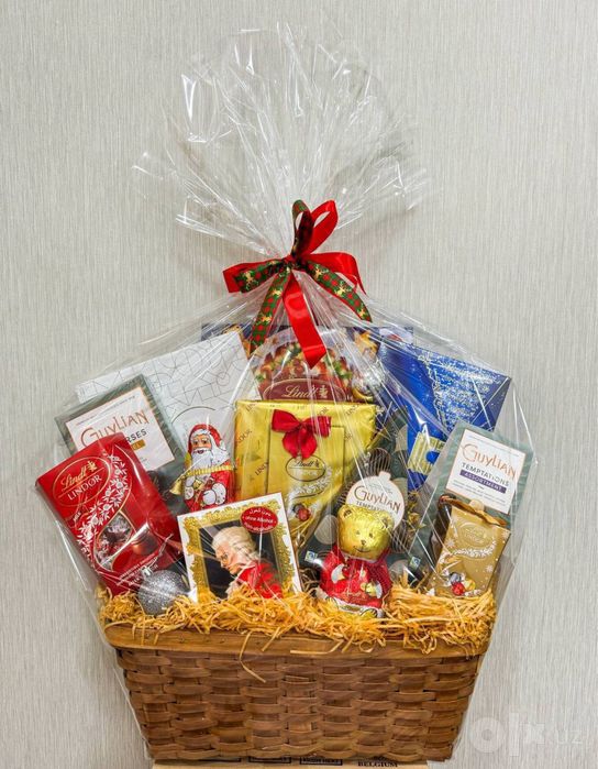 В наличии солидный подарок!