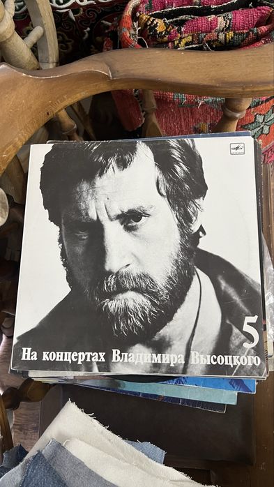 Пластинки около 50 штук