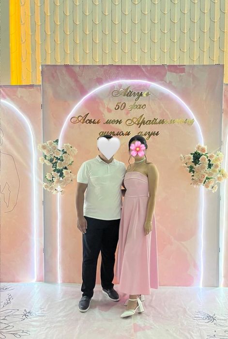 Продам платья весерние