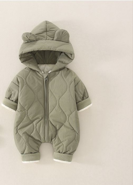 Продам детский комбинезон. Весна-осень.