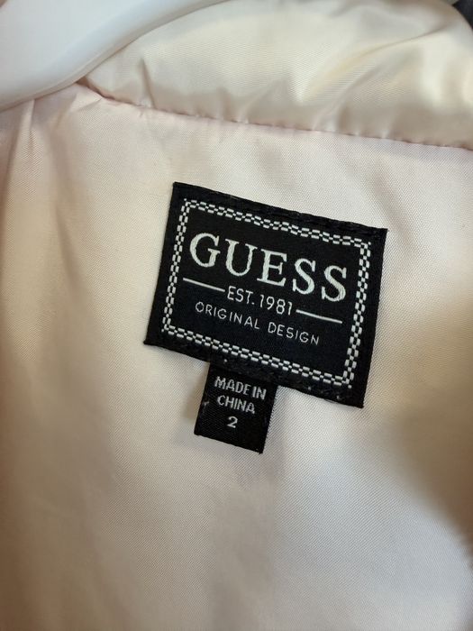 Зимно яке Guess