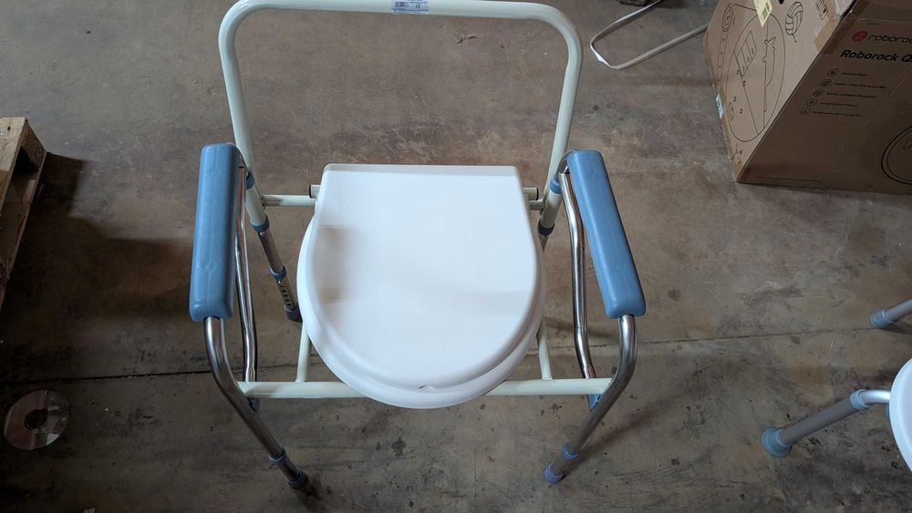 Scaun WC Reglabil pe Inaltime cu Capac, Cotiere Capitonate, Cadru Metalic