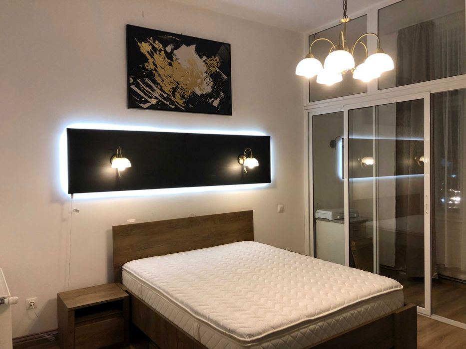 Proprietar studio ultracentral Aro Palace