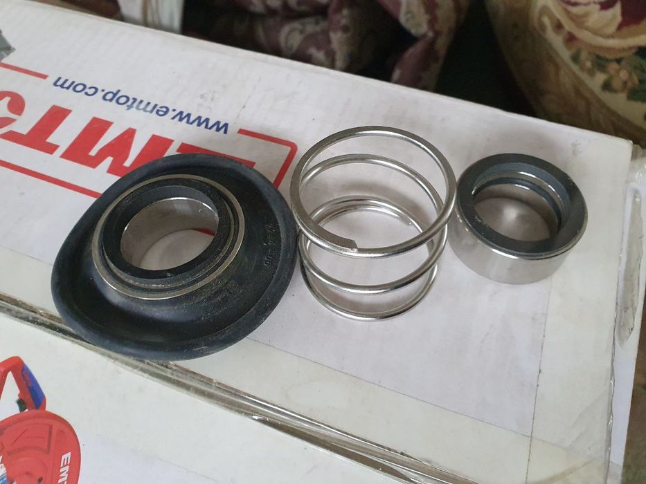 Уплотнитель станокники