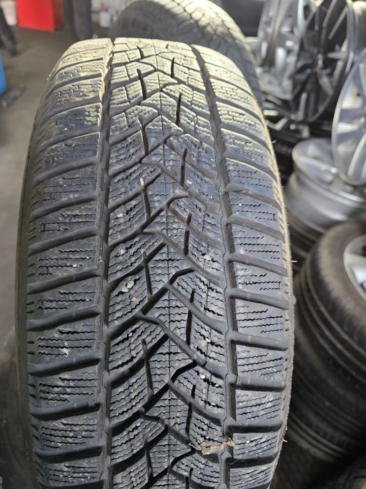 Jante 5x108 cu anvelope 205/60R16 M+S