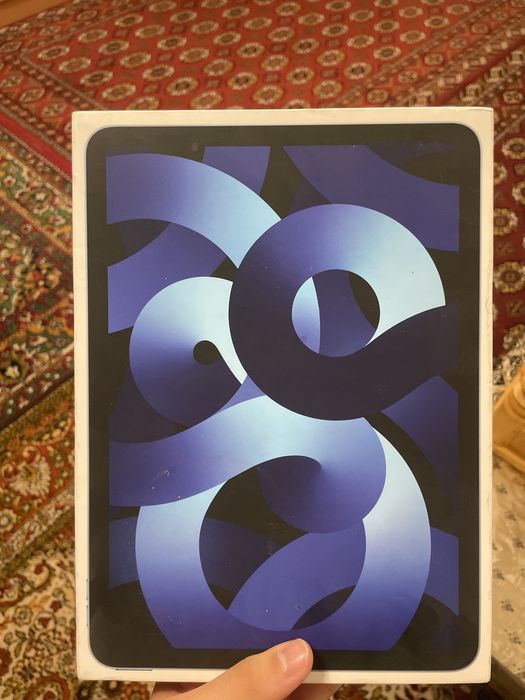 Продам IPad Air 5 M1