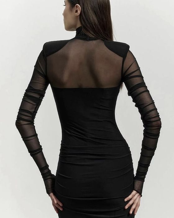 Ұзын қара көйлек