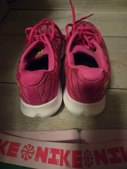 Дамски маратонки Under Armour,  38, 5