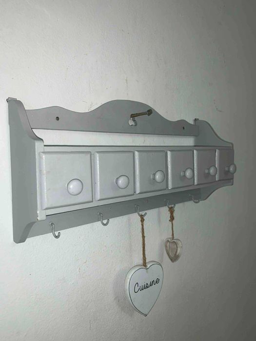 Cuier polita raft condimente