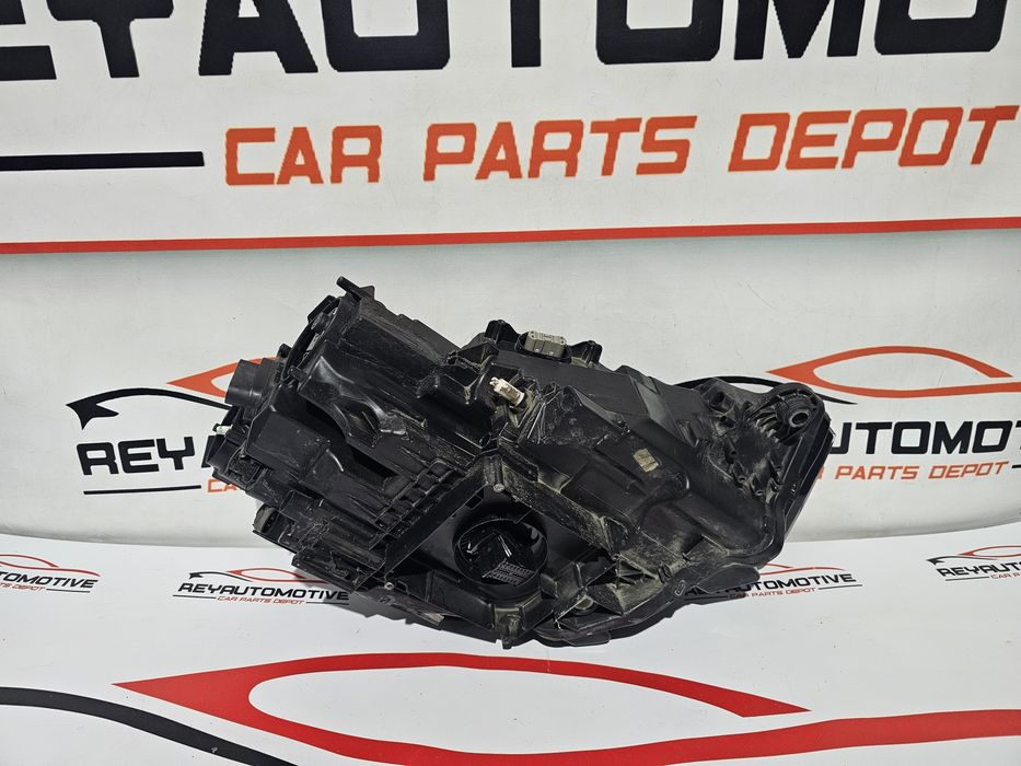 Far stanga matrix led Audi A3 8V Facelift dupa 2016 cod 8V0941035