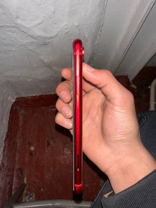 айфон Xr 64 гб.