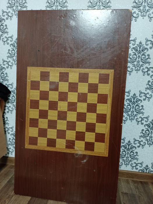 Стол шахматный за 3000тг