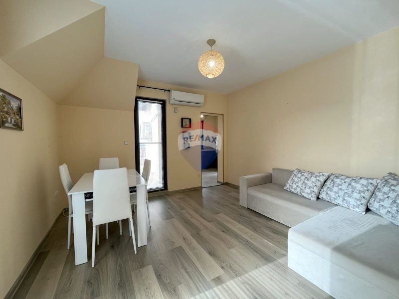 Продава се Тристаен апартамент в Свищов - 133 кв.м за 587 €/кв.м - Снимка #5