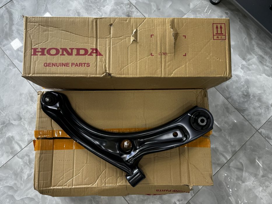 Honda Crider передий  рычаг