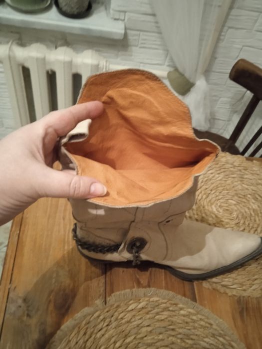 Казаки, натуральная кожа