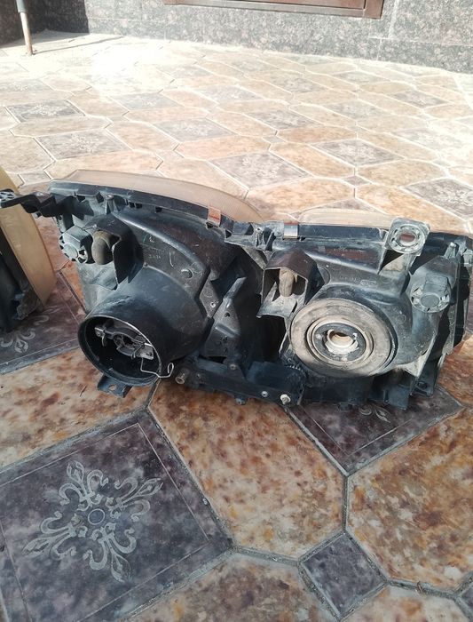 Продам фары от Lexus 470,б/у