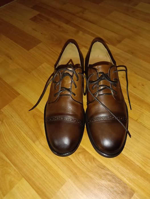 Vând pantofi bărbați  Mango