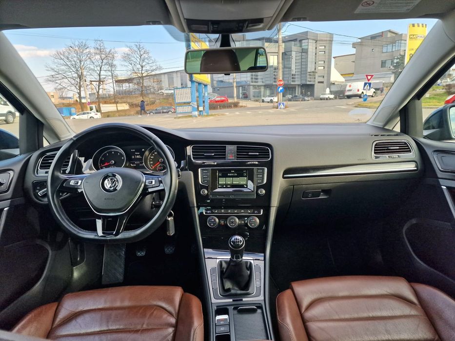 Vw Golf 7 Highline / Piele Maro/ Bixenon / Senzori / Jante Bicolore Gti / Facturi de la 0 Km