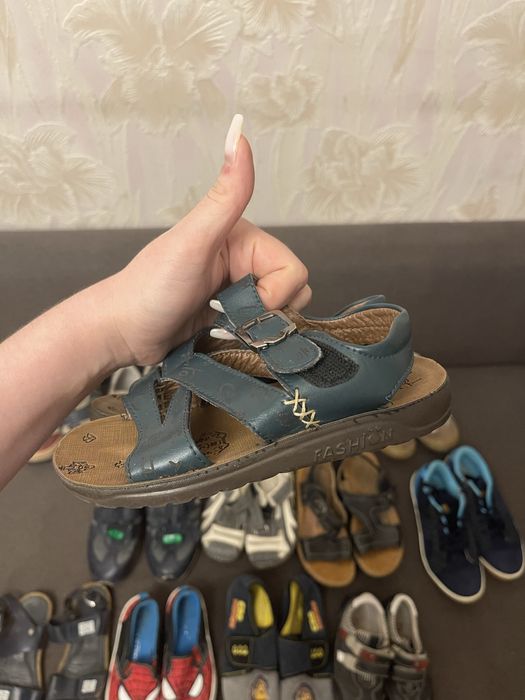 Продам оптом обувь на мальчика размер 27-34