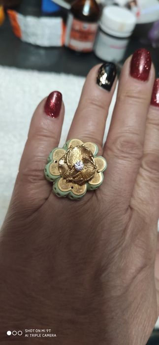 Продам золотое кольцо