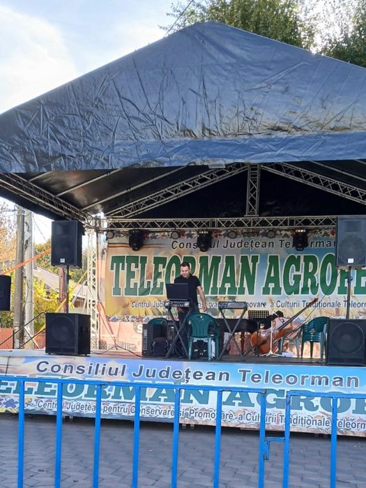 Dj Asigur sonorizare,pentru nuntă,botez,cununie,majorat