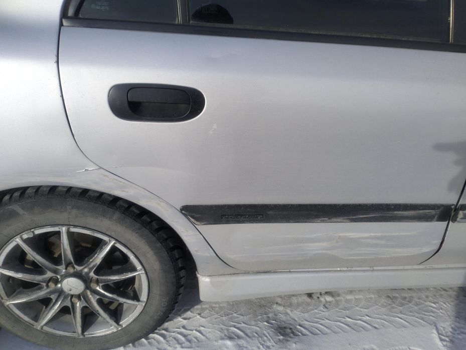 Продам Митсубиси каризма 2002