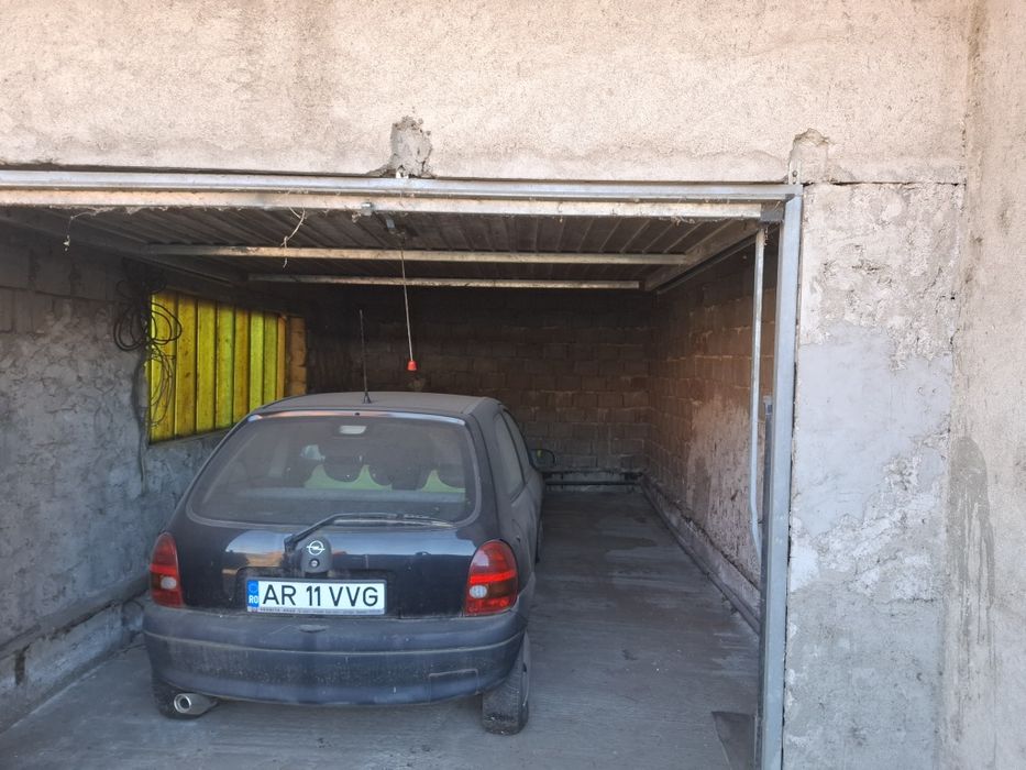 Vând casa strada Cocorilor