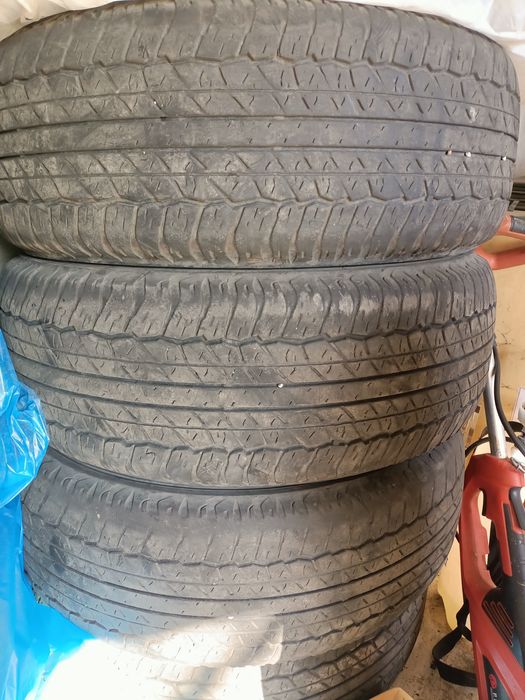 Продам шины 4 шт