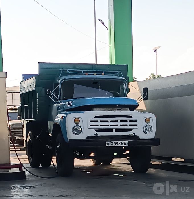 Зил сотилади квадрат