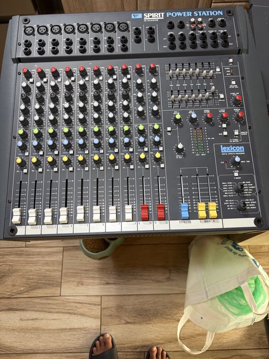 Mixer 2x300 watt