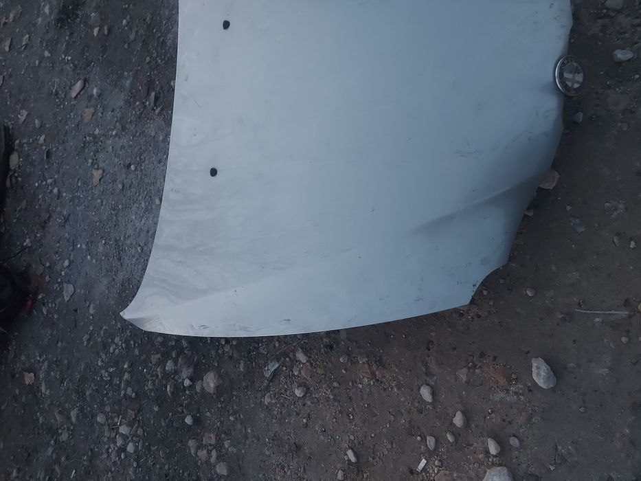 Оригинален капак за Алфа Ромое 147