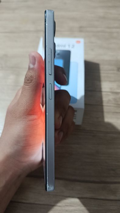 Redmi 12 8/256gb Srochna