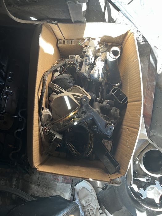 Продам зачасти на w124
