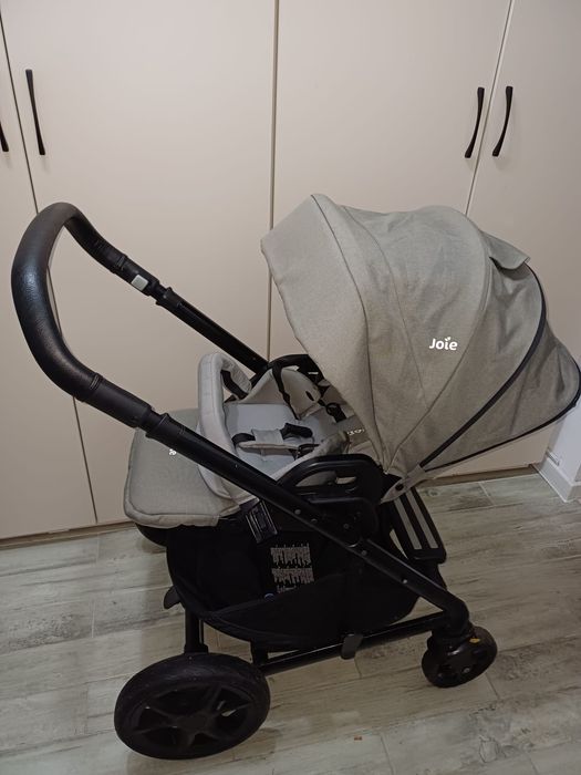 Set cărucior Joie Chrome gri + scaun auto britax romer