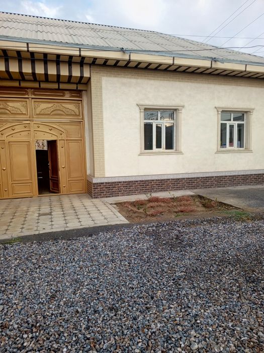 Ховли сотилади.. Жиззах шахар. Зилол махалла. 6 сотх. 6 хона.