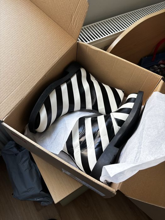 Camper кожени боти