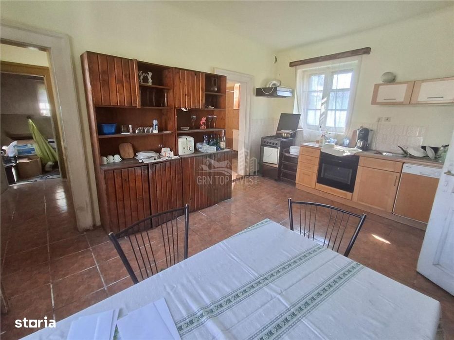 2 Apartamente la casa pivnita garaj in Cisnadie